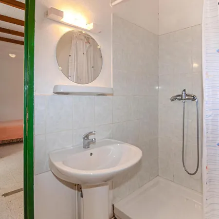 1 Bedroom In Feriehus Calcatoggio (Corsica)